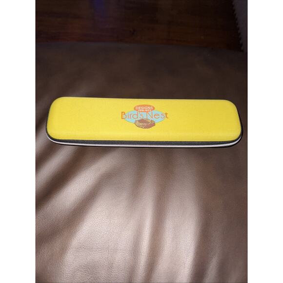 Bird's Nest Tool Kit With Yellow Zipper Case Blade And Information Sheets - Picture 2 of 5